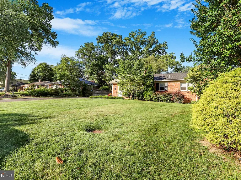 8011 Jackson Rd — Photo 62