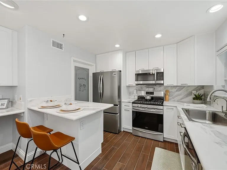 850 Windwood Dr — Photo 13