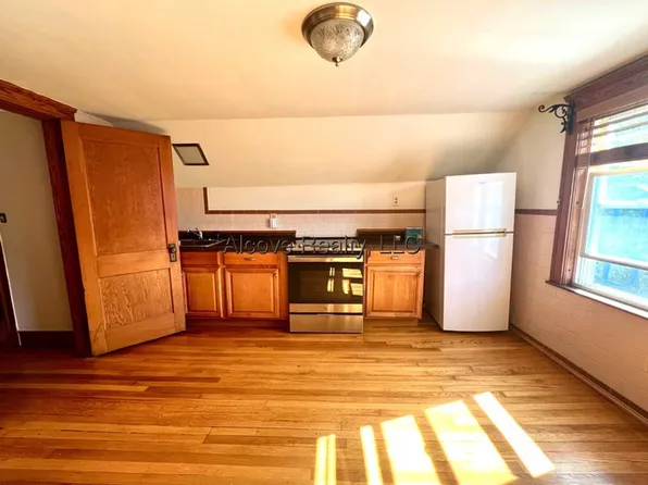 (undisclosed Address), Arlington, MA 02474