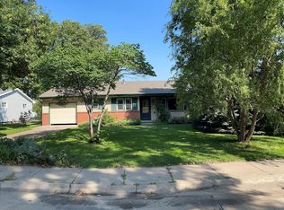 118 Centennial Dr, Grand Island, NE 68801