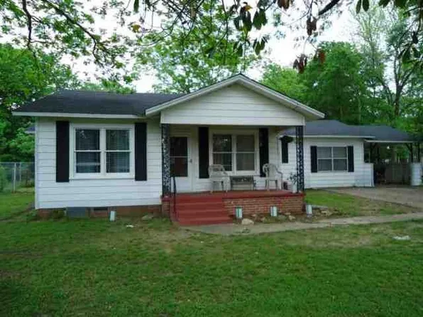 2000 Laura Lee Ln, Kilgore, TX 75662