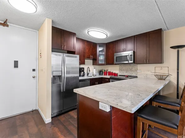 411 Hobron Ln APT 607, Honolulu, HI 96815