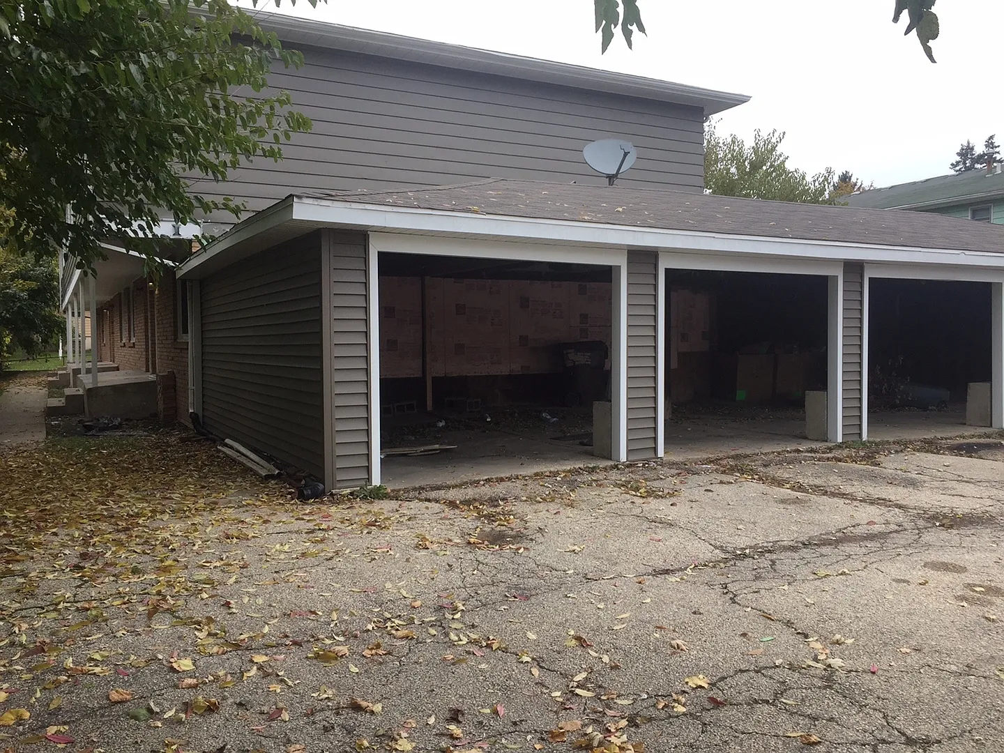 3420 Harrison — Photo 3