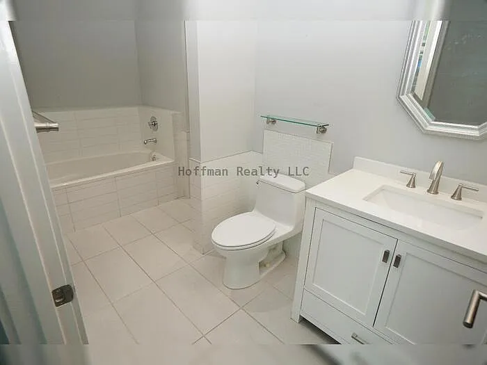 111 N 12th St #1320 — Photo 13