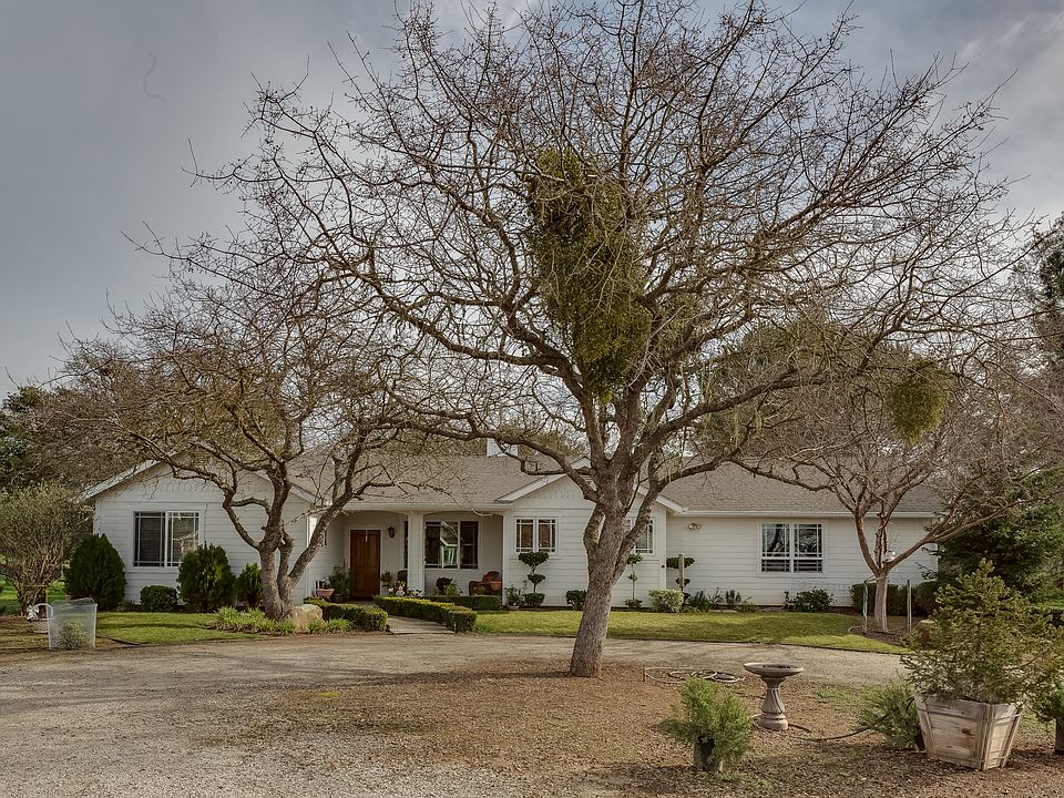 2nd image of 3223 S El Pomar Rd