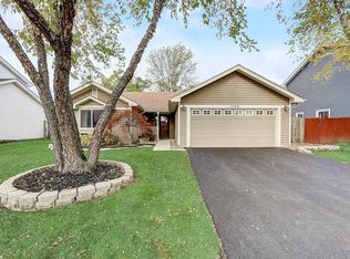 1145 Camden Ln, Aurora, IL 60504