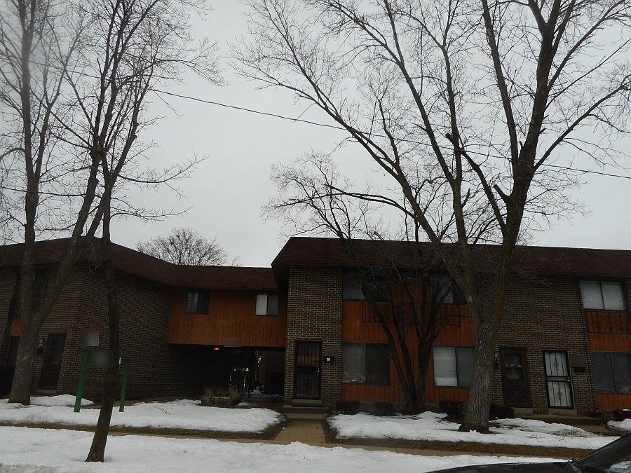 1st image of 6162 W Port Ave