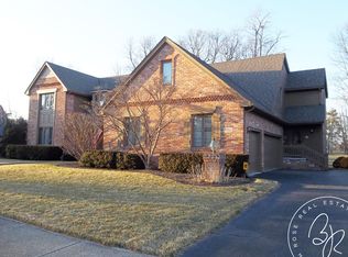 7352 Oak Hill Dr, Sylvania, OH 43560