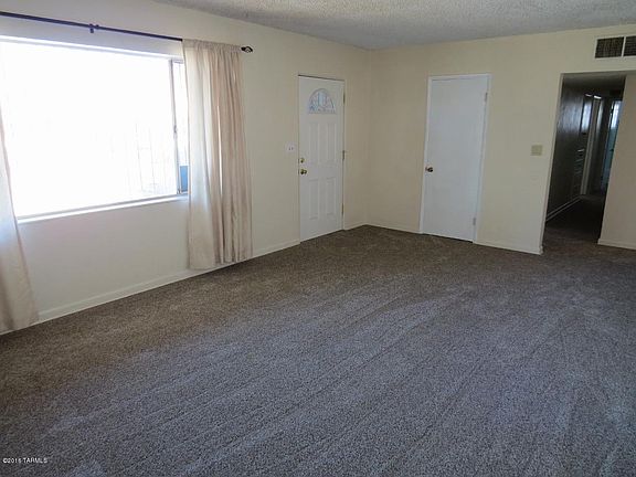 4th image of 1102 E Fort Lowell Rd