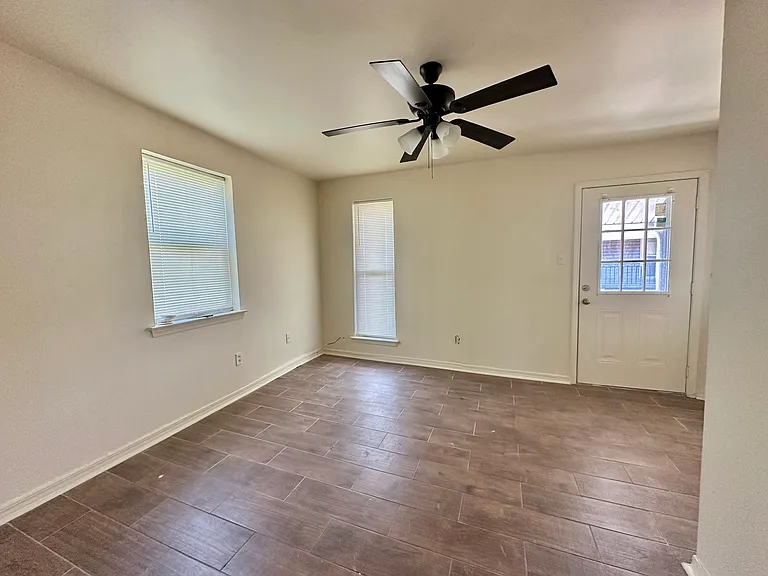 3017 Independence St #D — Photo 5