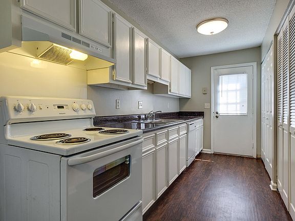 5th image of 1301 Neelys Bend Rd #28