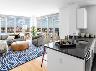 4545 Center Blvd APT 3816, Long Island City, NY 11109