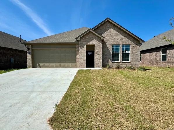 205 Mikah Dr, Maumelle, AR 72113
