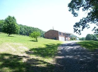 446 Cripple Creek Rd, Wytheville, VA 24382