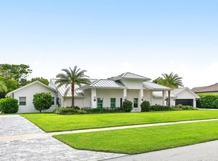 11863 Lake Shore Place, North Palm Beach, FL 33408