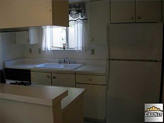 3rd image of 22057 Oxnard St