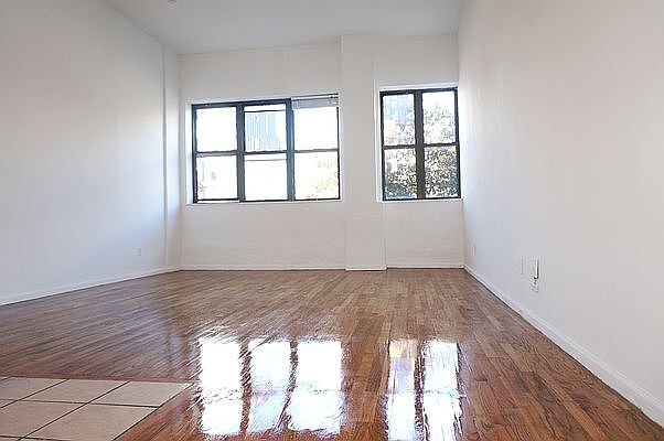 1st image of 125 Orchard St #3C