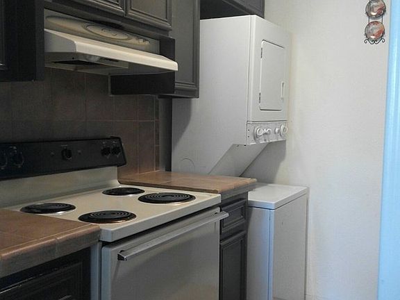5th image of 806-1-1 Continental Dr