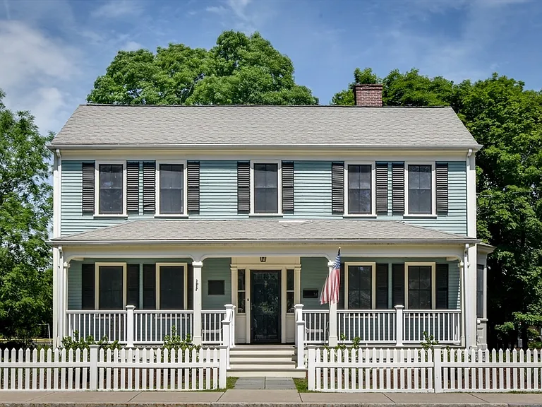 16 Pleasant St — Photo 1