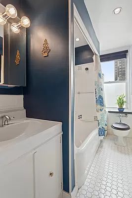 5th image of 400 E 59th St APT 8D