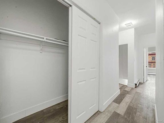 4th image of 413 Liberty St