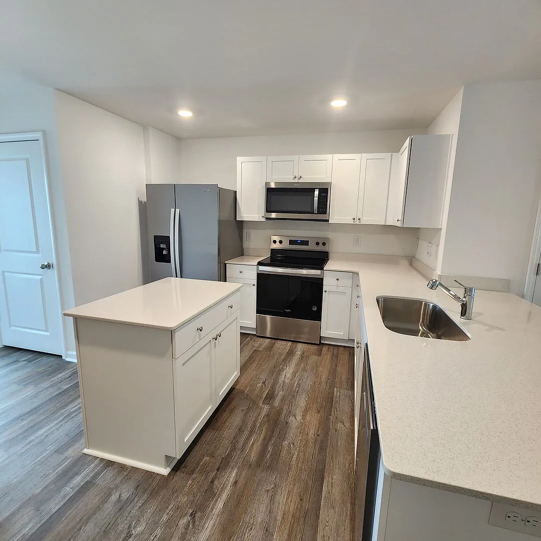 New townhome for rent North Raleigh — Photo 4