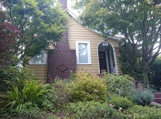 772 N 74th St, Seattle, WA 98103