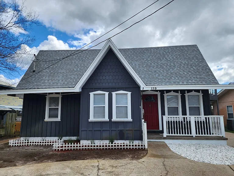 119 Cobb Rd — Photo 1