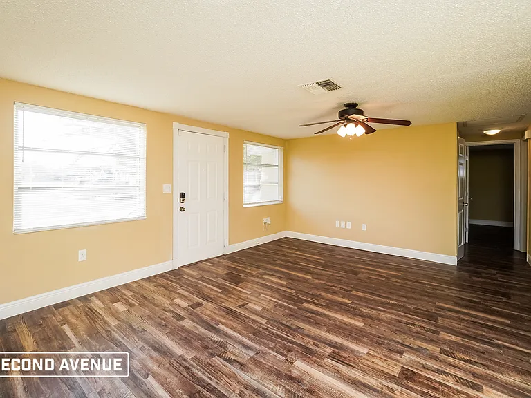 11725 Meadow Dr — Photo 5