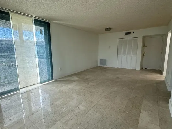919 Hillcrest Dr APT 201, Hollywood, FL 33021