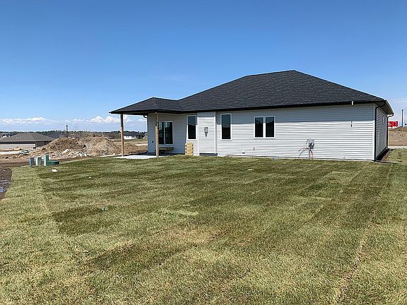 3rd image of 10511 Shore Front Dr