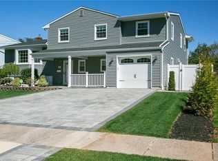 28 S Heathcote Ave, Edison, NJ 08817