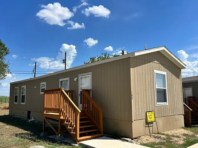 182 Zain Ln — Photo 1