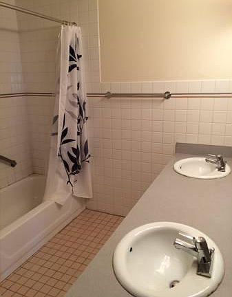 2nd image of 4326 N Elston Ave #B