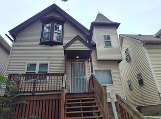 2554 N 34th St, Milwaukee, WI 53210