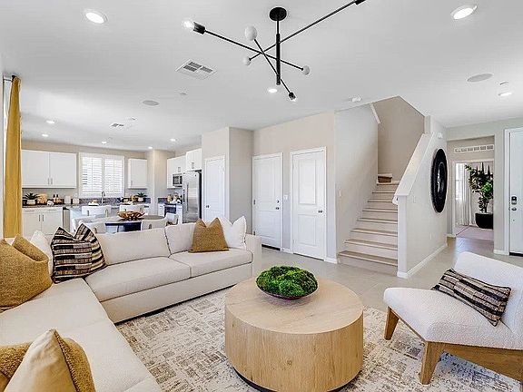 5th image of 27284 Sitar Cir
