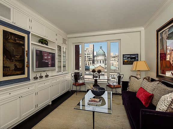 4th image of 157 E 74th St #Phc