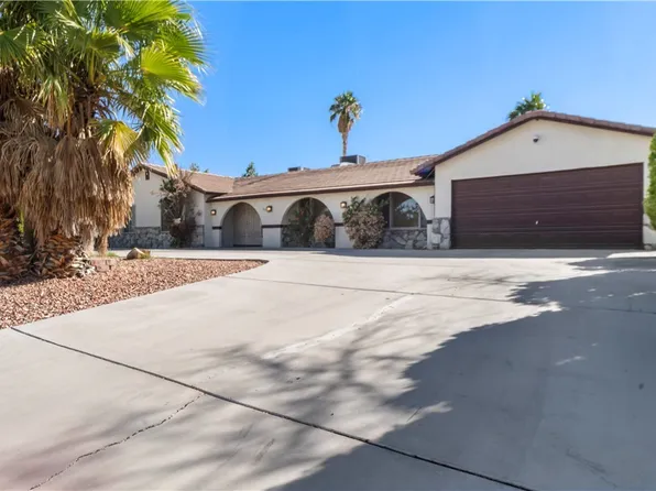 2916 Candelaria Dr, Henderson, NV 89074