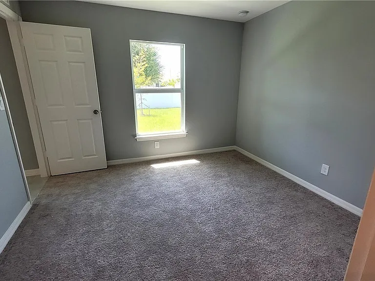 3002 NE 7th Ave — Photo 6