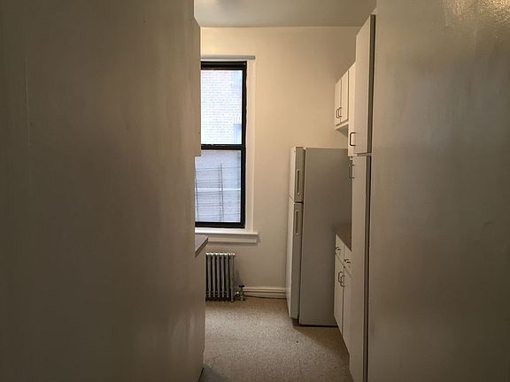 5th image of 4316 47th St APT E2