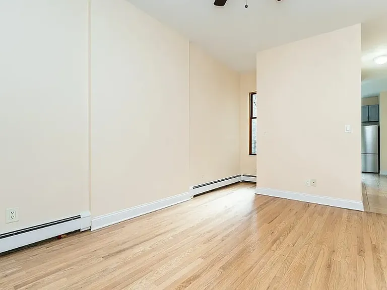 878 Greene Ave #3L — Photo 3