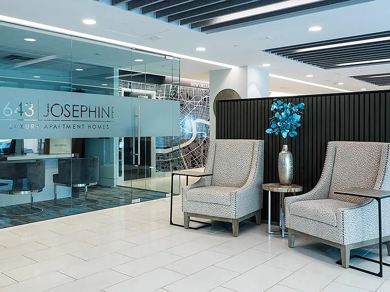 Lobby and cyber lounge