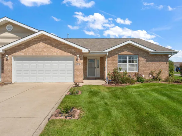 1230 W 82nd Ln, Merrillville, IN 46410