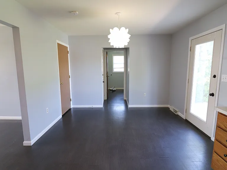10 Spring House Ln — Photo 5