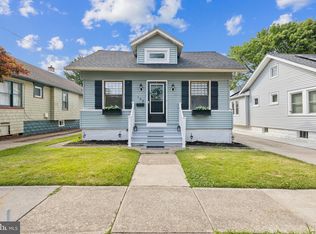 139 E Pine St, Audubon, NJ 08106