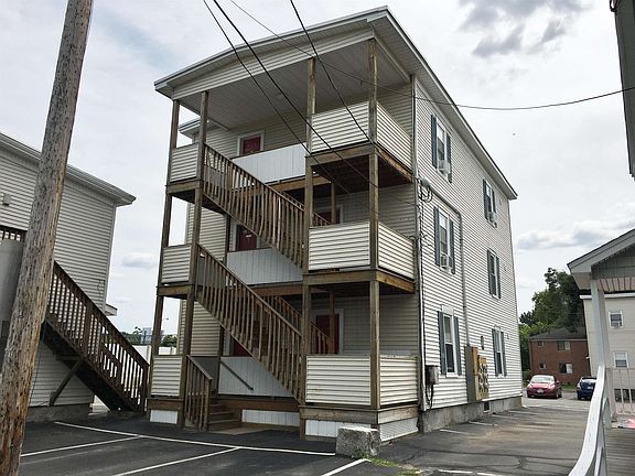 5th image of 193 Turner St APT 2W