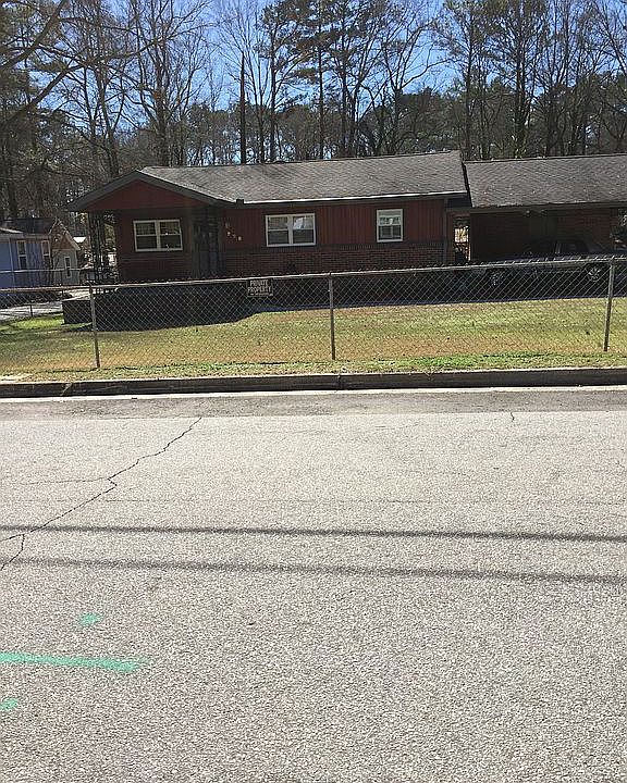 2nd image of 228 N Lake Dr