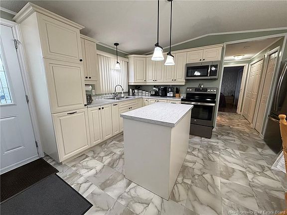 4th image of 33 Kate St