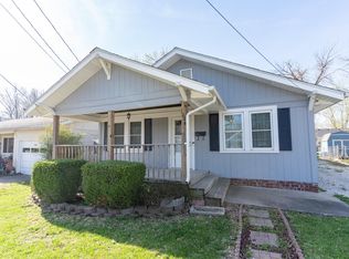 1004 E Carpenter St, Moberly, MO 65270
