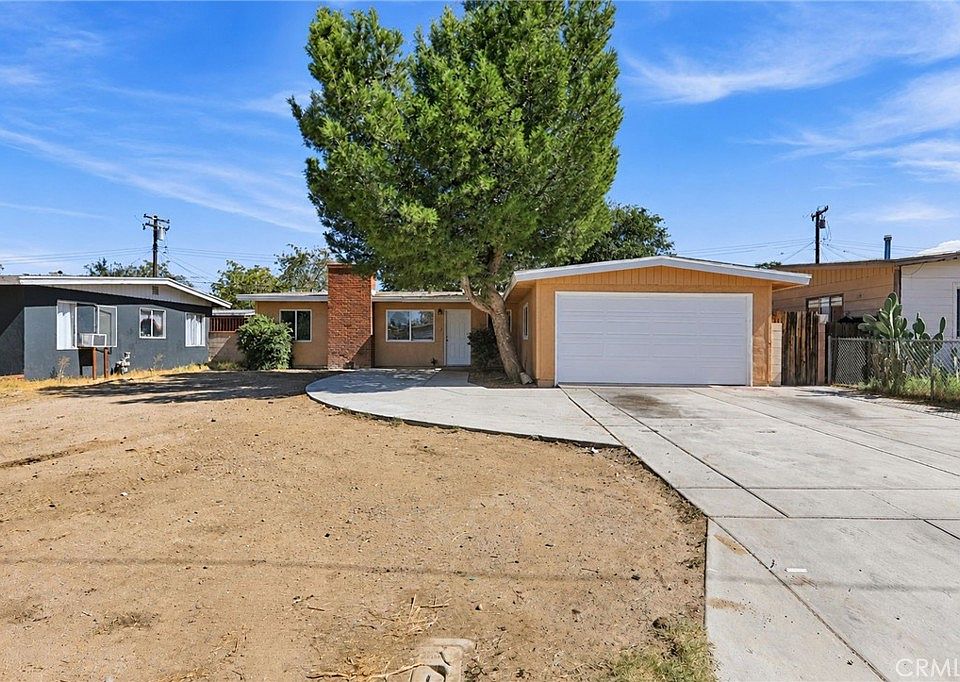 1st image of 38726 Sumac Ave